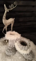 Ungbarna Bomsur grátt/hvítt með ljósum loðkanti - Image 3