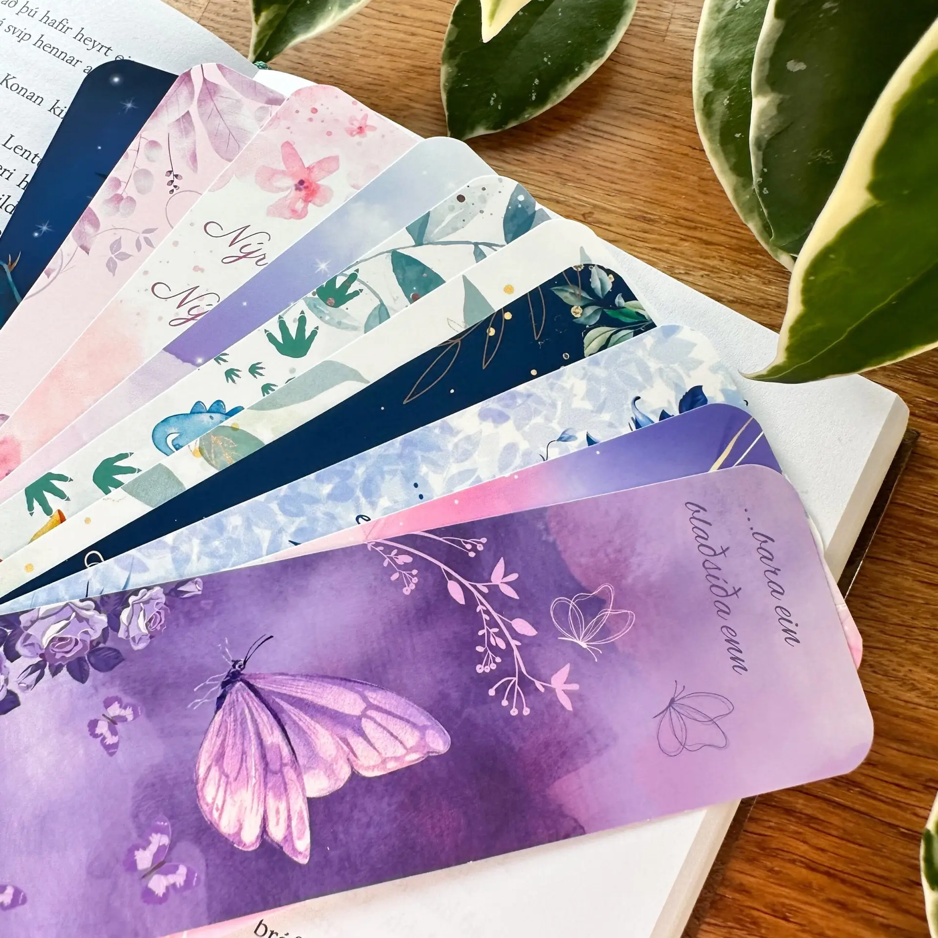 Bókamerkin saman cropped 2